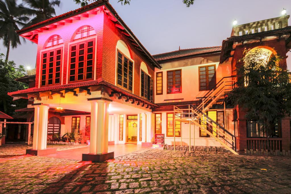 The Royal Heritage Hotel And Ayurvedic Center Thiruvananthapuram Екстериор снимка