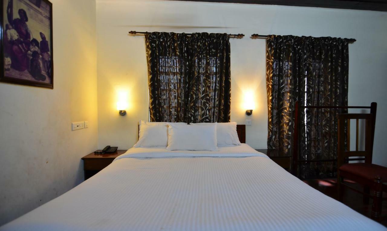 The Royal Heritage Hotel And Ayurvedic Center Thiruvananthapuram Екстериор снимка