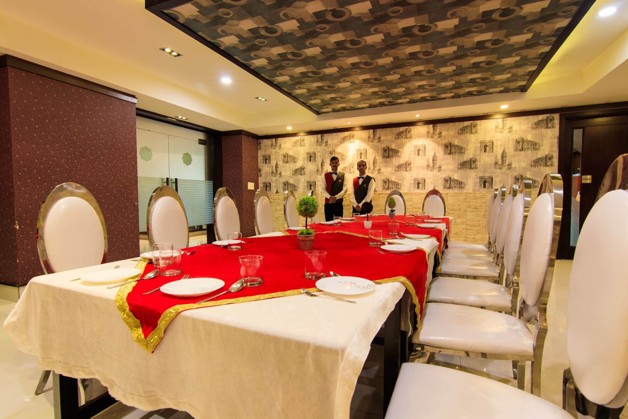 The Royal Heritage Hotel And Ayurvedic Center Thiruvananthapuram Екстериор снимка