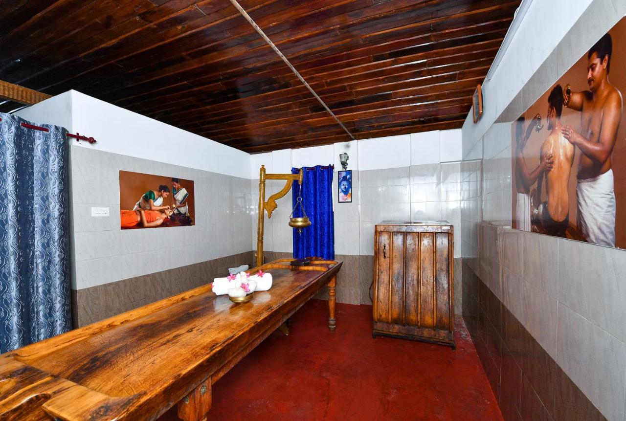 The Royal Heritage Hotel And Ayurvedic Center Thiruvananthapuram Екстериор снимка