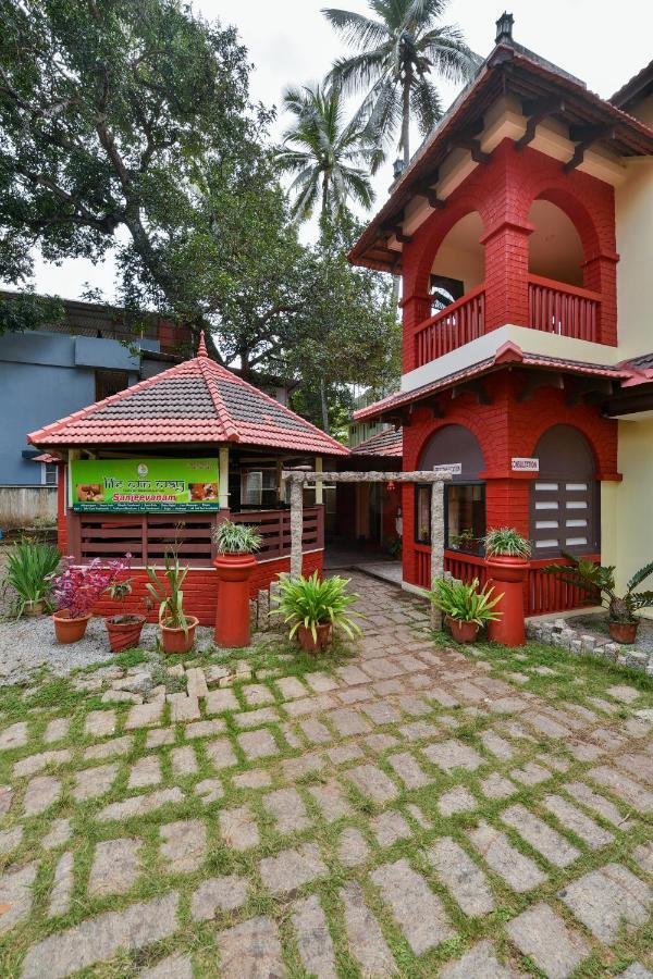 The Royal Heritage Hotel And Ayurvedic Center Thiruvananthapuram Екстериор снимка